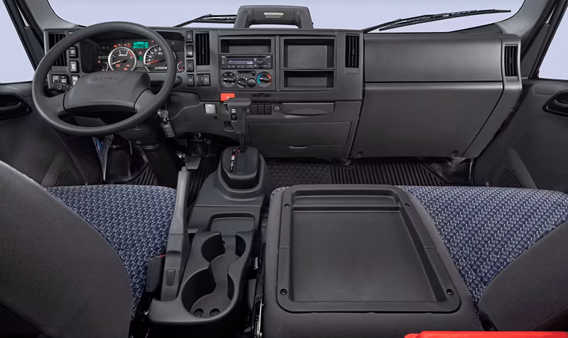 2025 Isuzu NPR-HD Crew Cab (N-Series Diesel) - Image 5